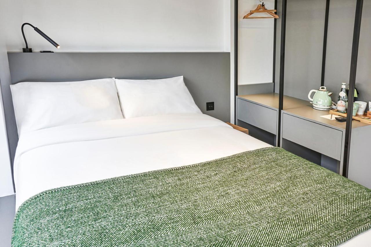 Urbanwood Ap Lei Chau Hotell Hongkong Exteriör bild