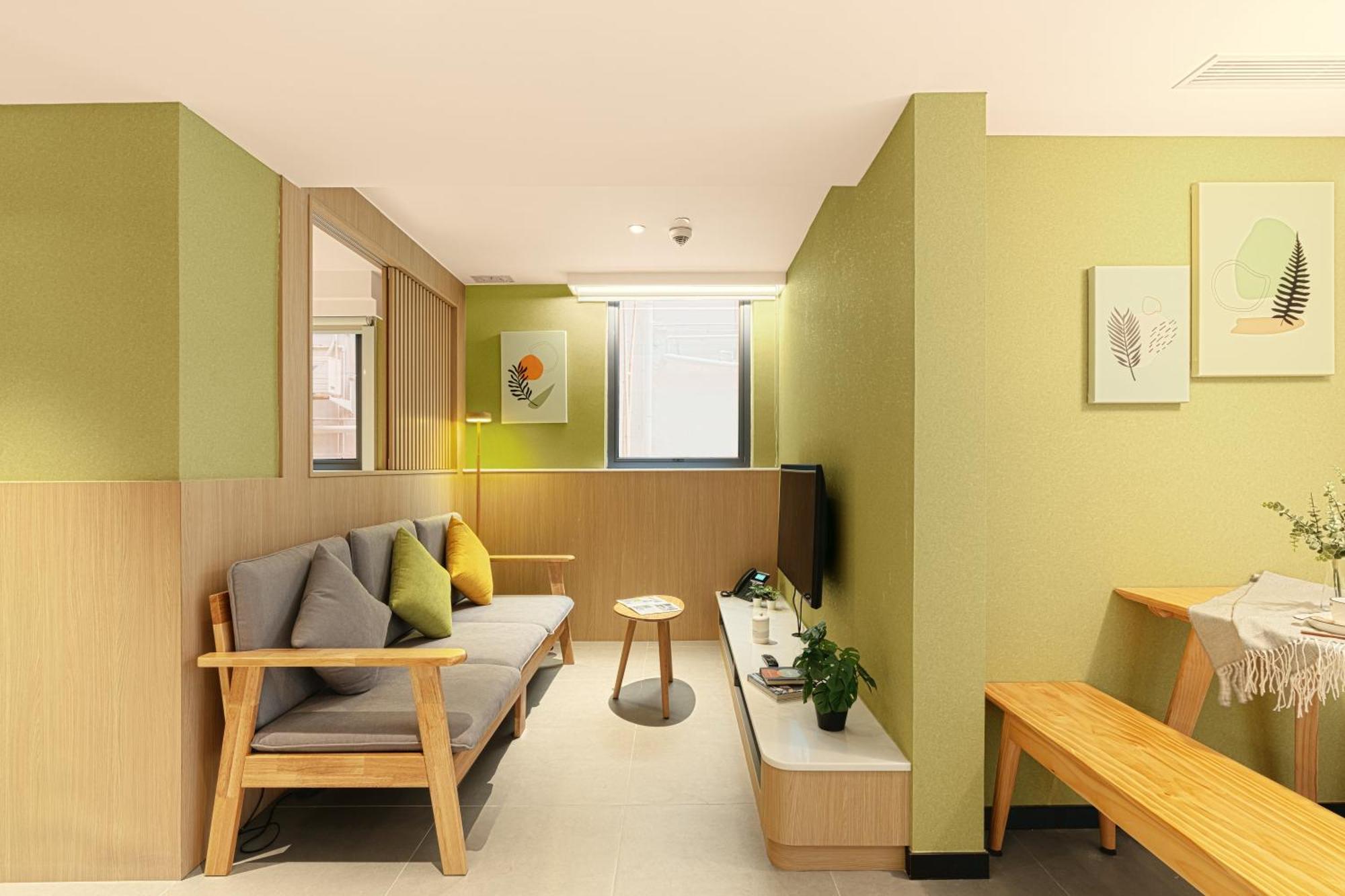Urbanwood Ap Lei Chau Hotell Hongkong Exteriör bild